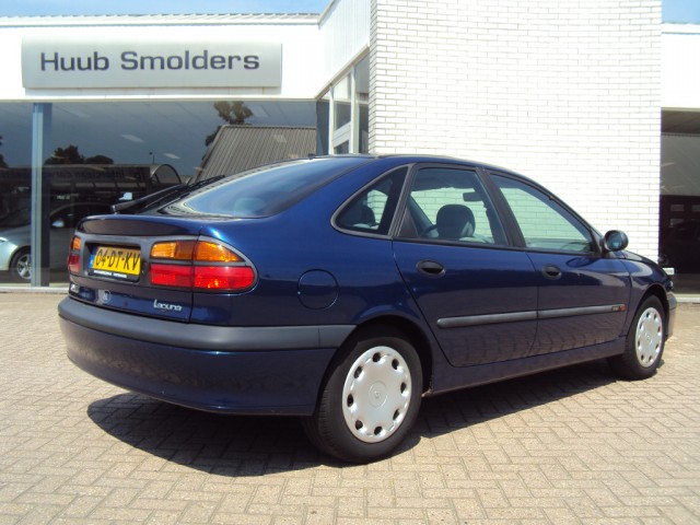 renault_laguna_1_6_16v_rxe_3870135432862052336.jpg