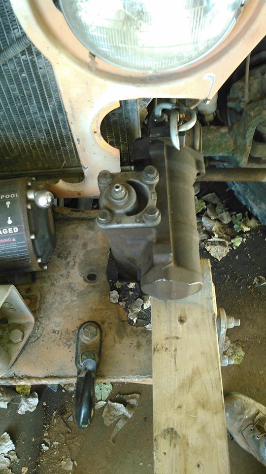 steering box top.jpg