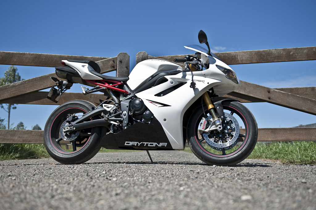 Povey_Triumph_675R_Facebook-13.jpg